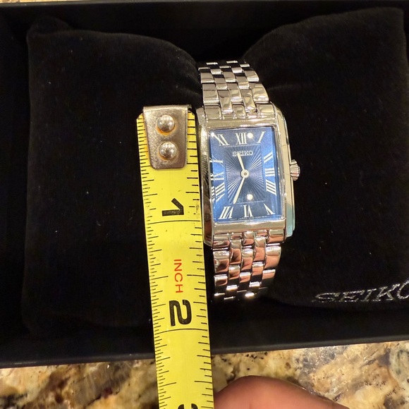 Seiko Watch - Picture 10 of 14